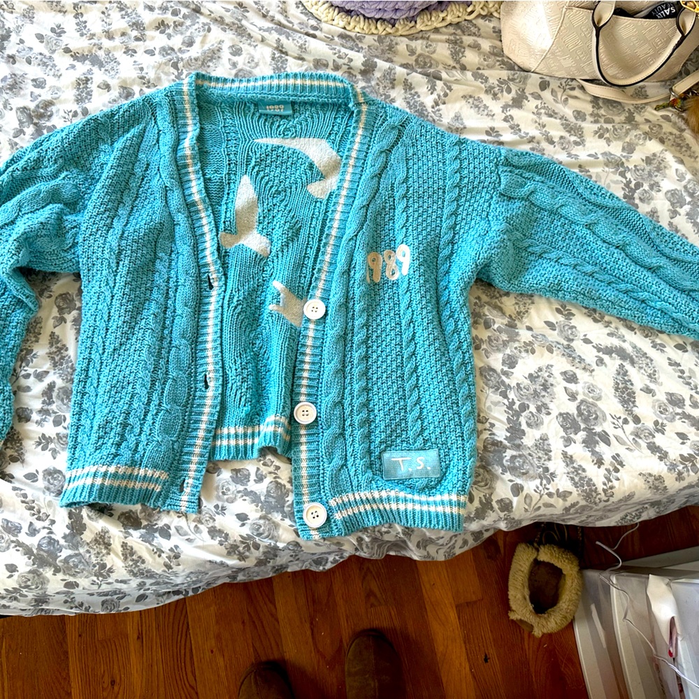 Taylor Swift 1989 authentic cardigan